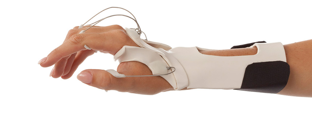 Distal radial nerve orthosis with springs on all fingers